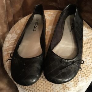 Black No Call flats 6 wide